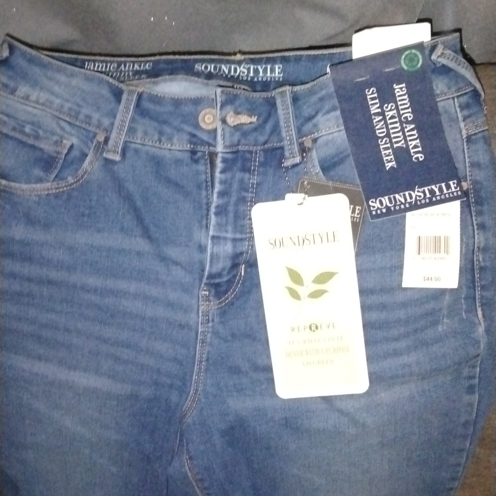 Jeans